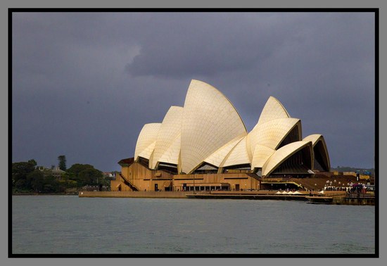 Rain storm about to hit Opera house